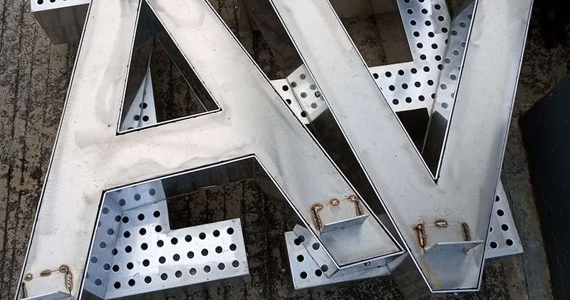 買家必讀：選購樓頂大字時怎么貨比三家？比什么？