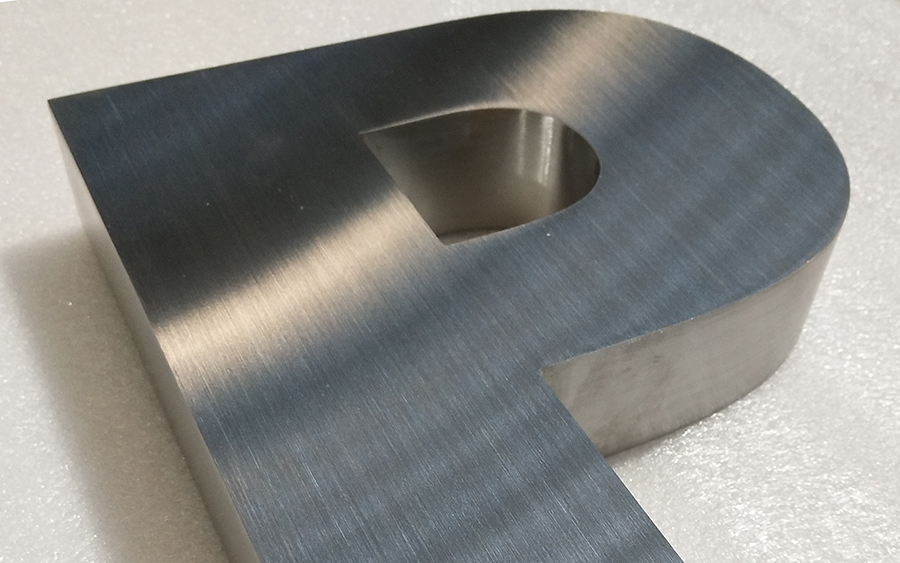 不銹鋼發(fā)光字的7大特性是什么？