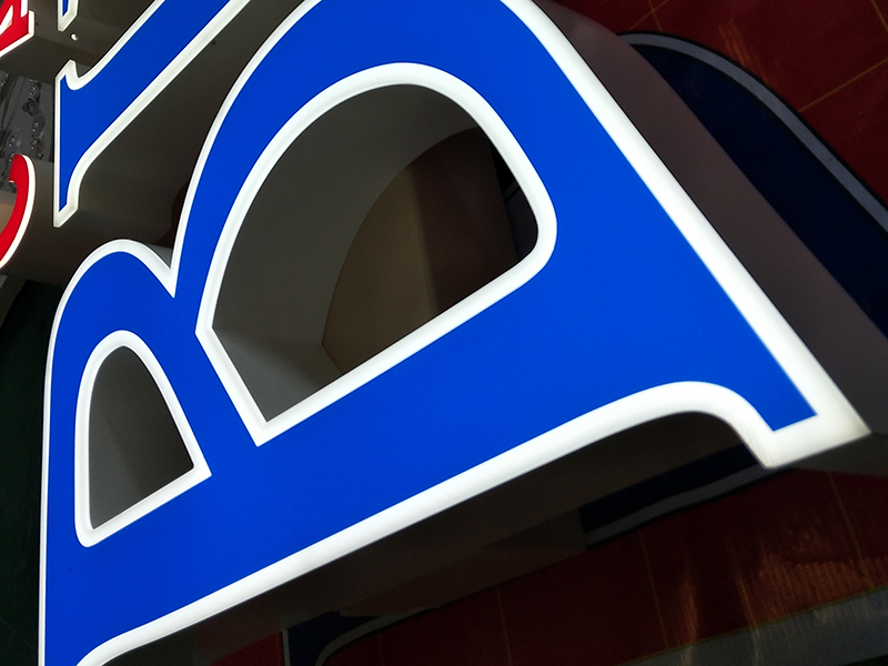 LED無邊框發(fā)光字的概念和主要的特征是什么？