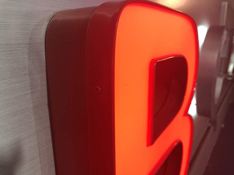 天地蓋發(fā)光字是什么意思？有哪些特點？