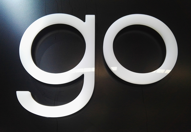 廣告招牌發(fā)光字多少錢一個，價格差異為什么那么大？