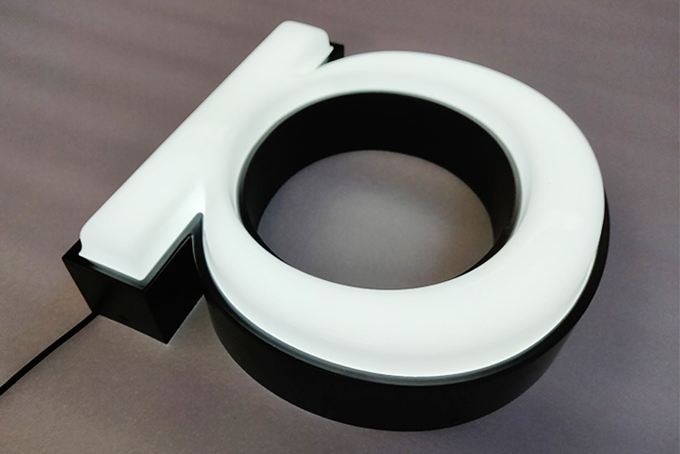 LED吸塑發(fā)光字是什么意思，有哪些優(yōu)點？