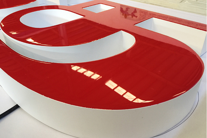 LED樹(shù)脂發(fā)光字發(fā)黃的原因和解決方案