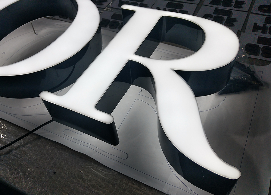 哪些LED發(fā)光字適合用在門頭招牌上？