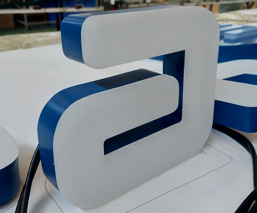 LED發(fā)光字多少錢一個平方，價格怎么算？