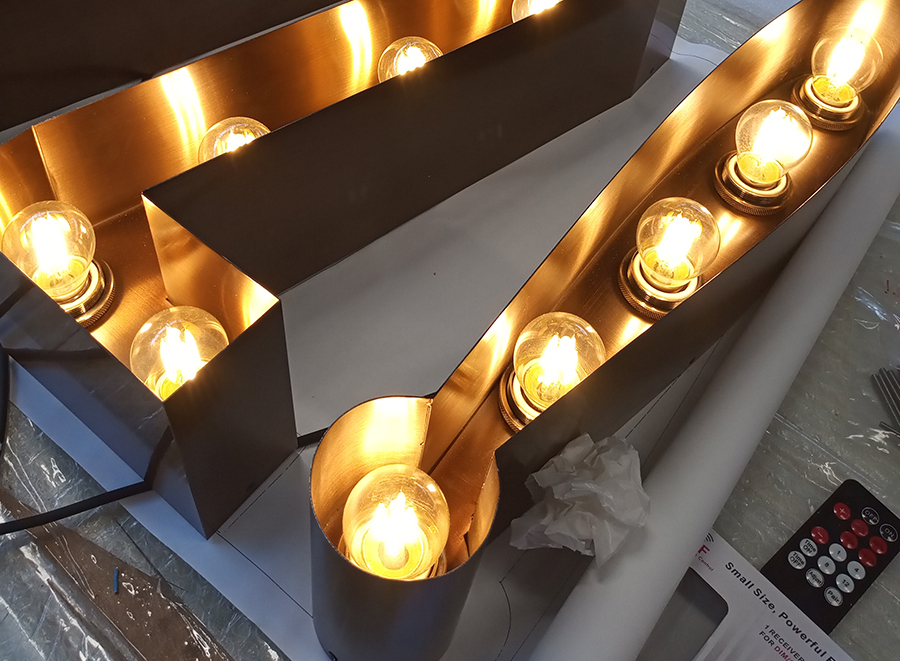 外露發(fā)光字的類(lèi)別和四大特點(diǎn)是什么？