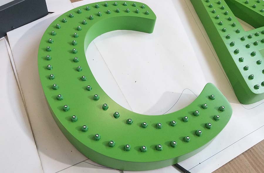 穿孔字制作的步驟和方法有哪些？