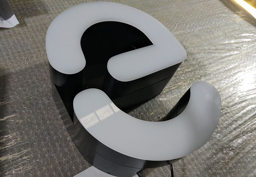 無邊框發(fā)光字制作步驟有哪些？