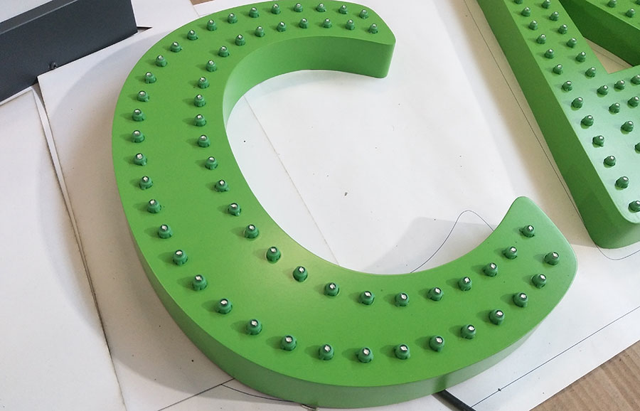 穿孔字制作步驟流程有哪些？