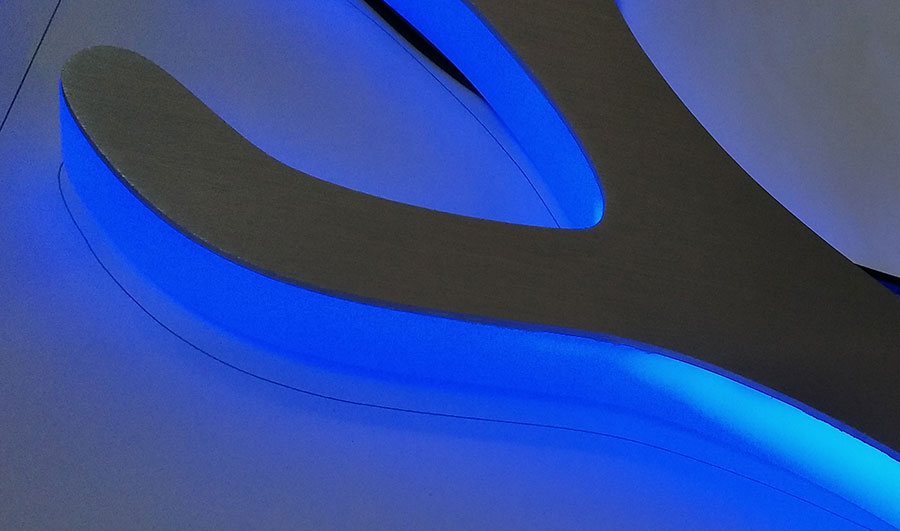 側(cè)發(fā)光字制作安裝過程中有哪些注意事項？