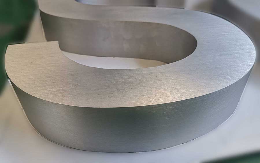 不銹鋼發(fā)光字制作的主要步驟流程有哪些？