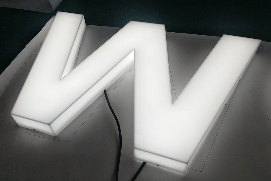 亞克力發(fā)光字有哪些缺點(diǎn)？