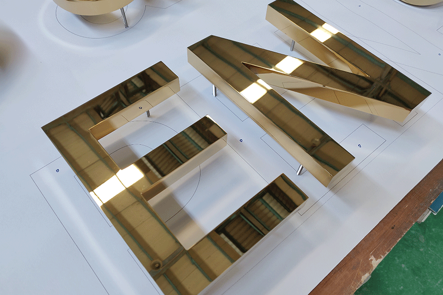 金屬發(fā)光字后期維護(hù)保養(yǎng)需要注意哪些要點(diǎn)？