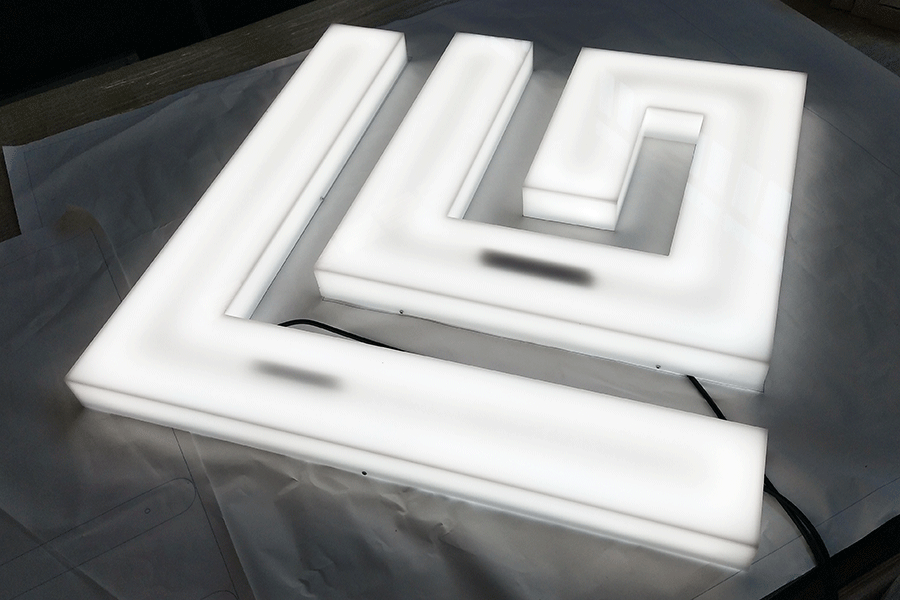 亞克力通體發(fā)光字為何如此受歡迎？