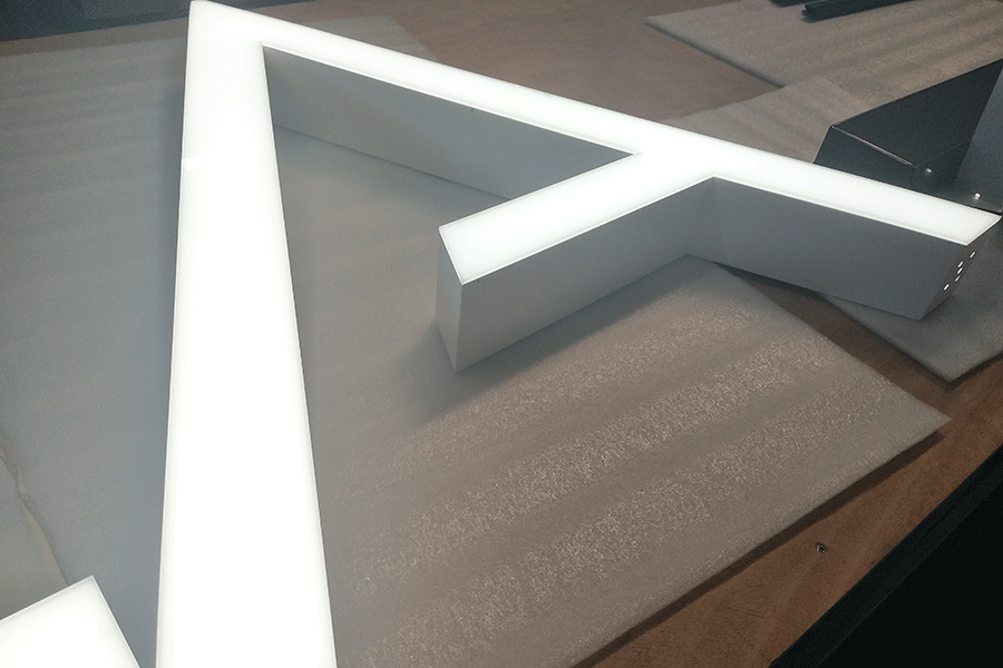 LED無邊字有什么特性？