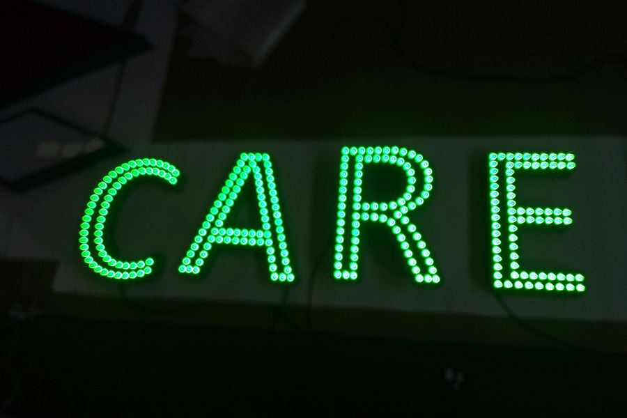 設(shè)計制作穿孔外露字的價格受哪些因素影響？