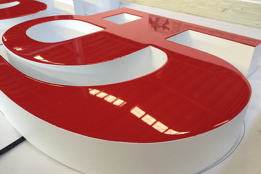 鋁邊樹脂字發(fā)光標(biāo)識制作有什么特色？