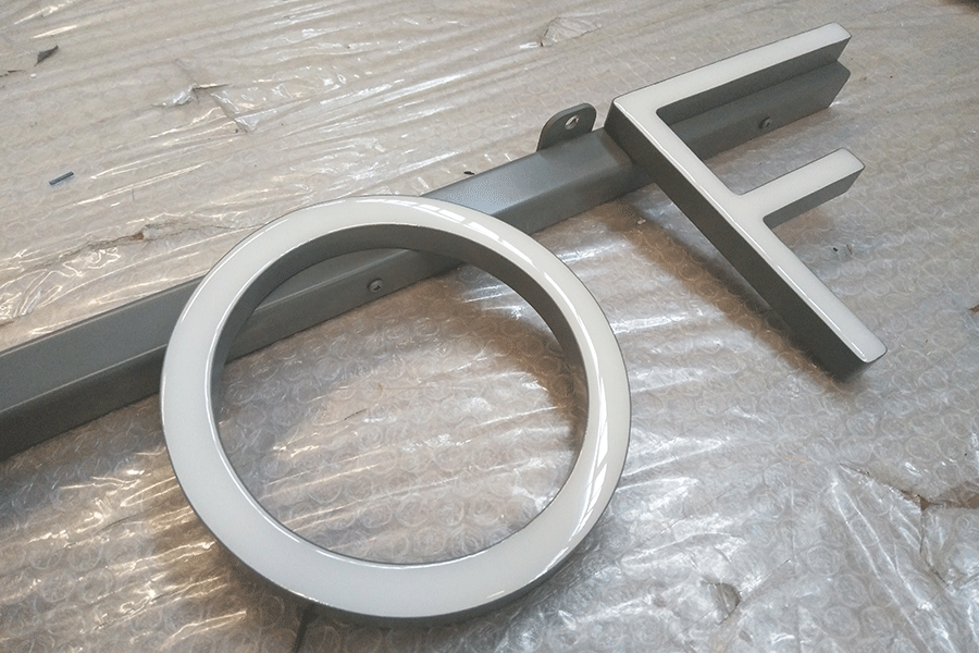 鋁邊樹(shù)脂字發(fā)光標(biāo)識(shí)制作工藝有哪些？