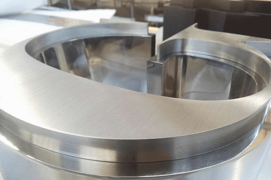 設(shè)計(jì)制作金屬字發(fā)光標(biāo)識(shí)有什么特色？