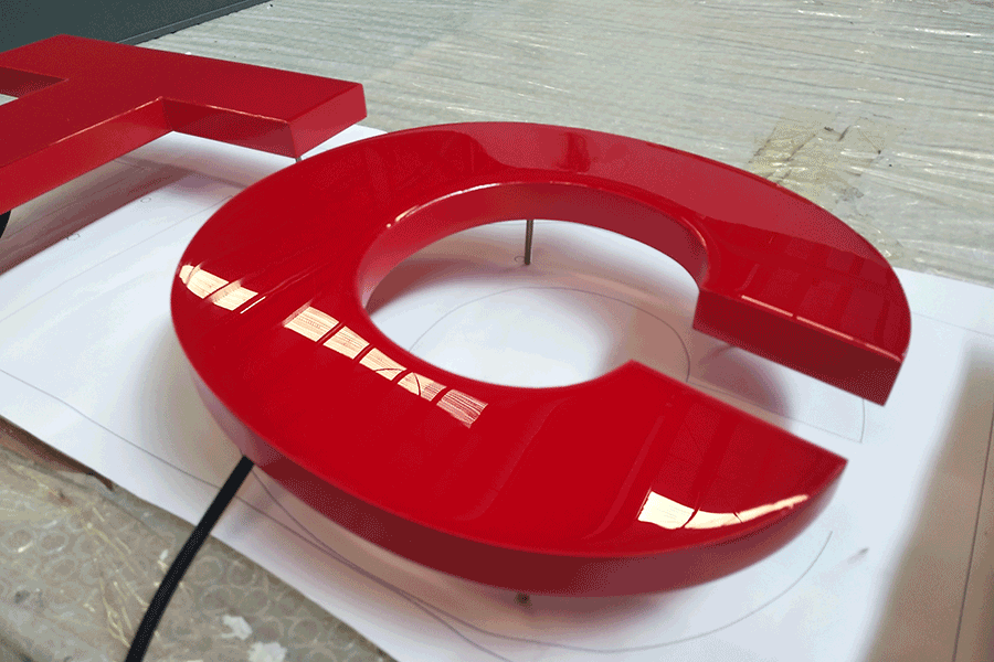 設(shè)計制作樹脂字發(fā)光標(biāo)識有什么優(yōu)勢特點？