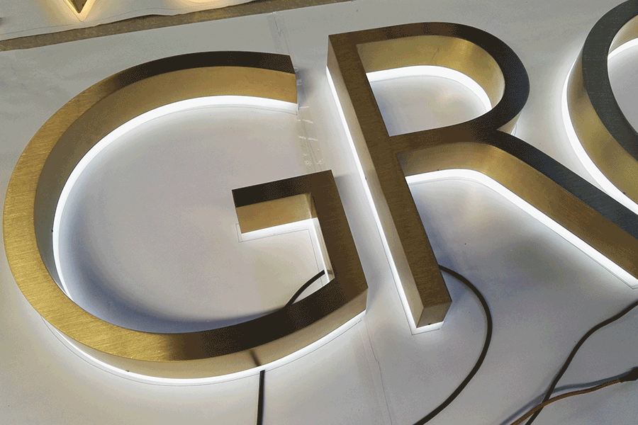 設(shè)計制作金屬背發(fā)光字有哪些流程？