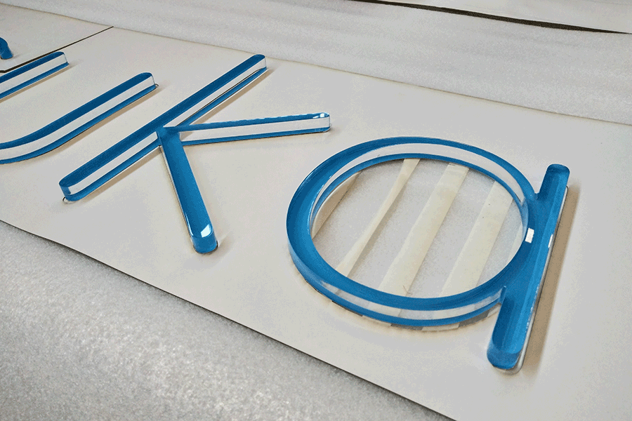 亞克力字標(biāo)識(shí)標(biāo)牌制作有什么優(yōu)點(diǎn)？