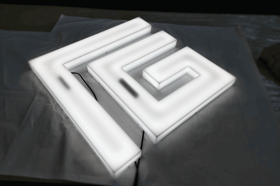 定制LED門頭發(fā)光字如何設(shè)計(jì)才好看？