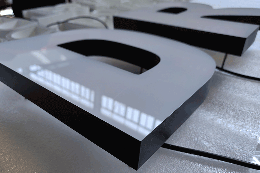 迷你字發(fā)光標(biāo)識牌制作具備哪些特色？