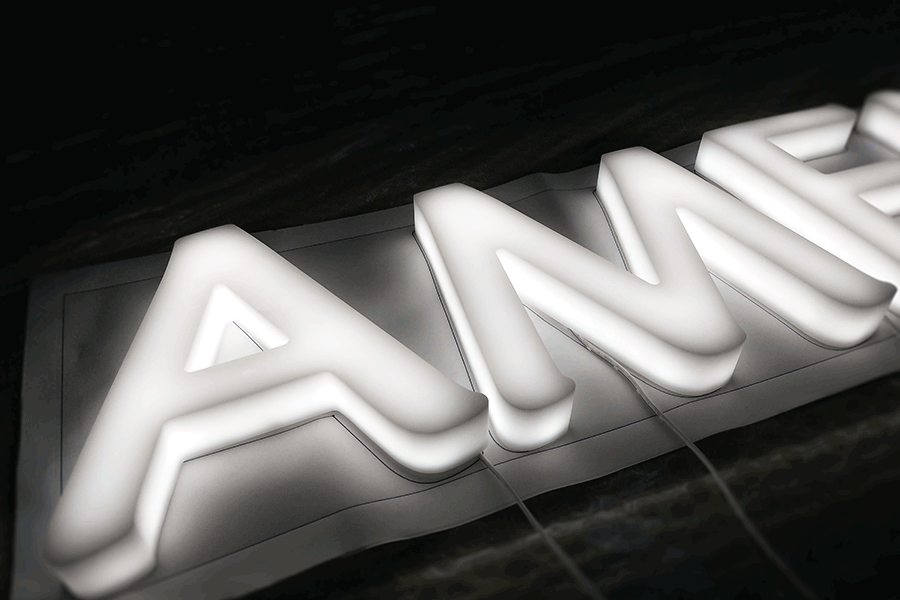 制作led迷你字發(fā)光標(biāo)識(shí)有哪些優(yōu)點(diǎn)？