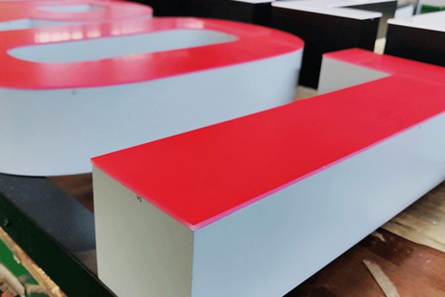 LED無邊框字標(biāo)識(shí)標(biāo)牌制作有哪些優(yōu)點(diǎn)？