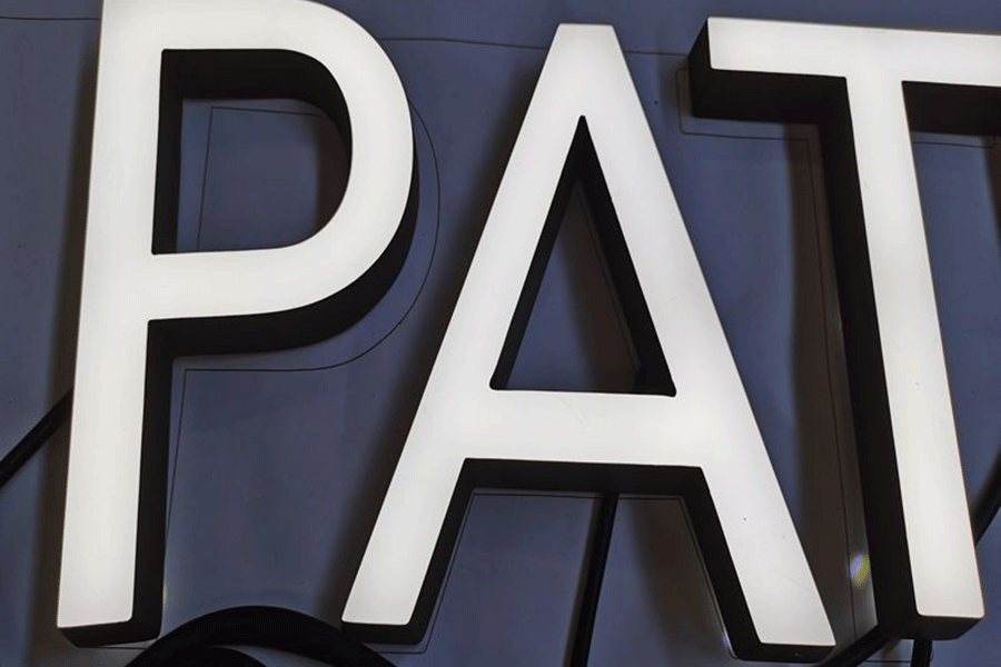 迷你字發(fā)光標(biāo)識(shí)牌制作有哪些優(yōu)勢(shì)？