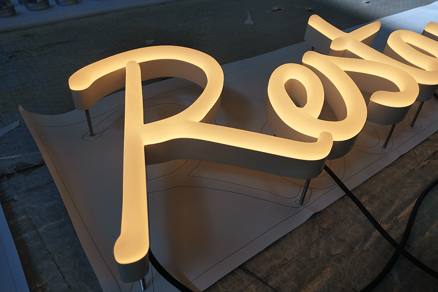 仿霓虹字標(biāo)識標(biāo)牌制作有什么特色？