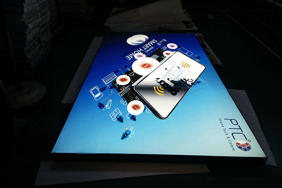 發(fā)光燈箱標(biāo)識標(biāo)牌制作有哪些優(yōu)點？