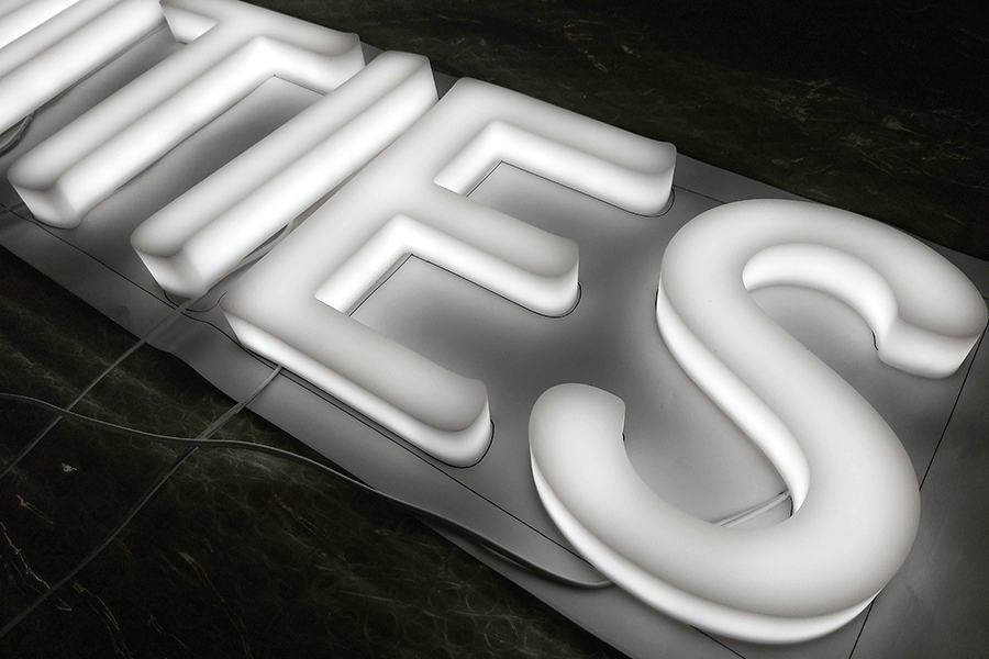 LED迷你字標(biāo)識標(biāo)牌制作有什么特征？