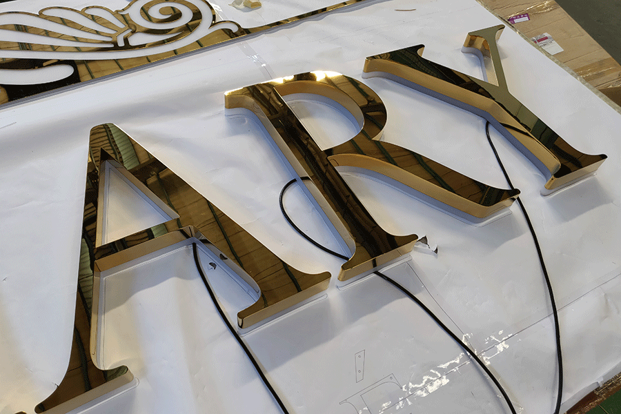 LED背發(fā)光字標(biāo)識(shí)標(biāo)牌制作有哪些特征？