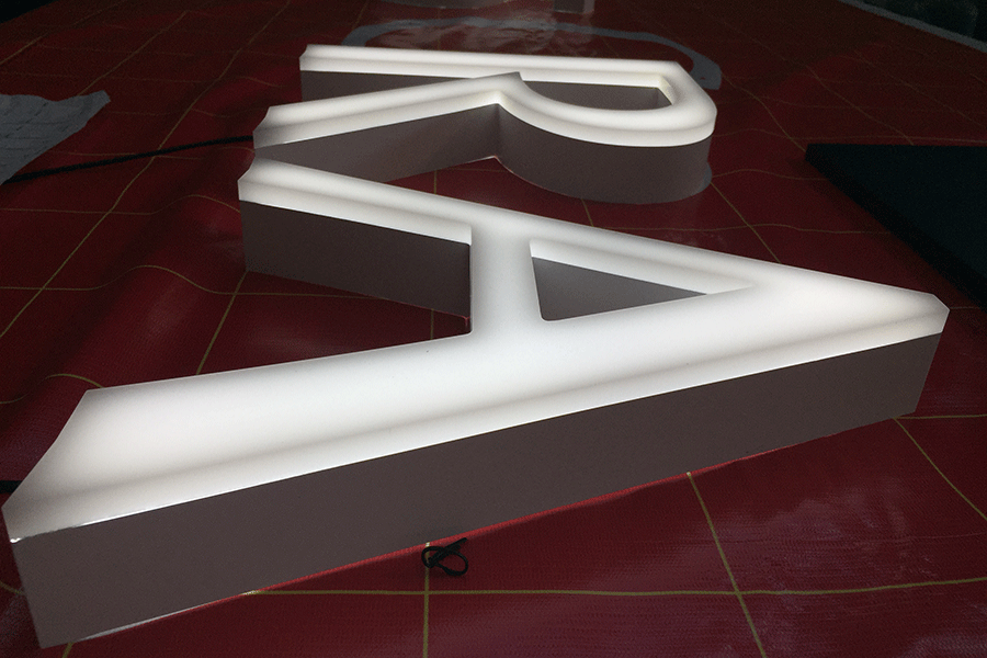 亞克力字標(biāo)識(shí)標(biāo)牌制作有哪些特色？