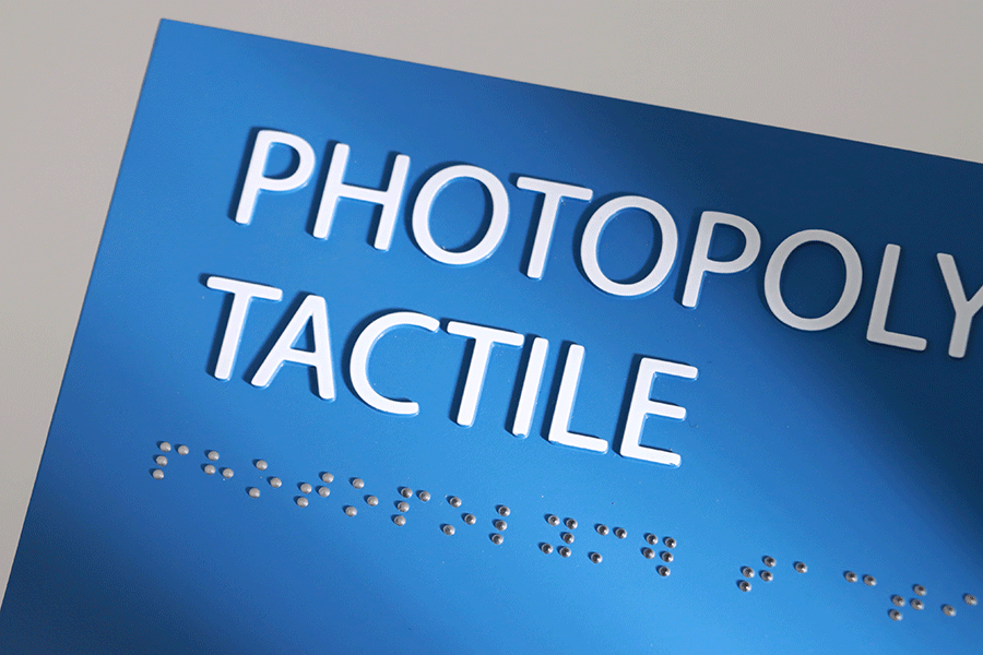 壓鑄門牌發(fā)光標識設(shè)計制作有什么特點？