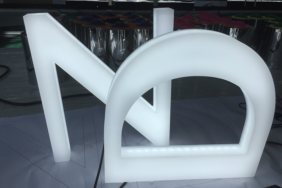 迷你字發(fā)光標(biāo)識(shí)牌設(shè)計(jì)制作有哪些特點(diǎn)？