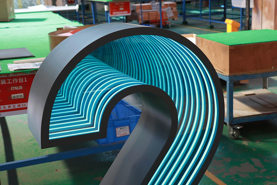 深淵鏡發(fā)光字標(biāo)識(shí)標(biāo)牌制作有什么優(yōu)點(diǎn)？