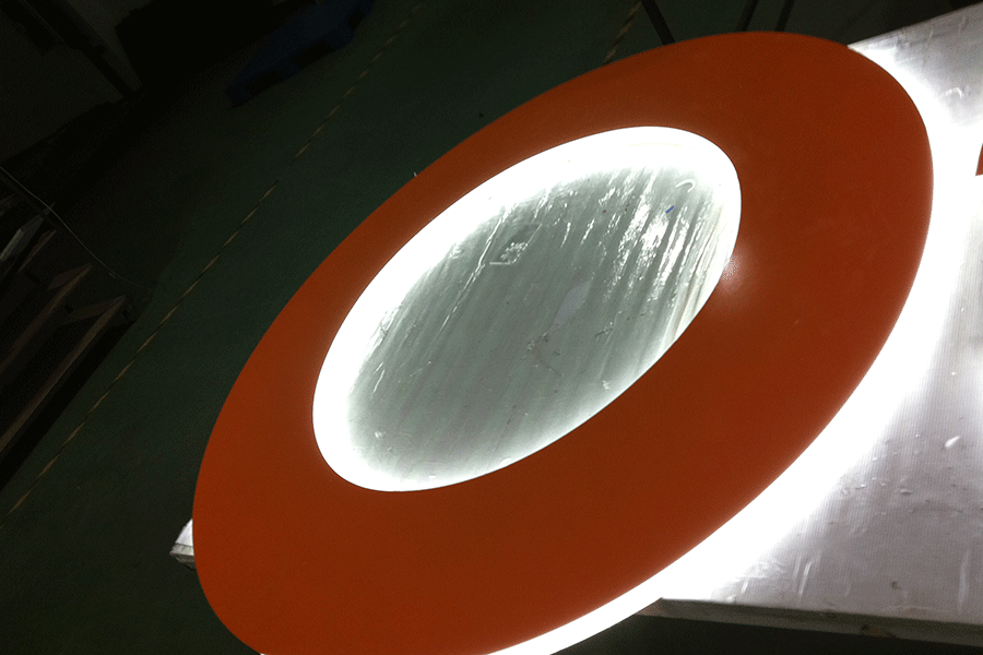 LED迷你字發(fā)光標識設(shè)計制作有哪些特點？