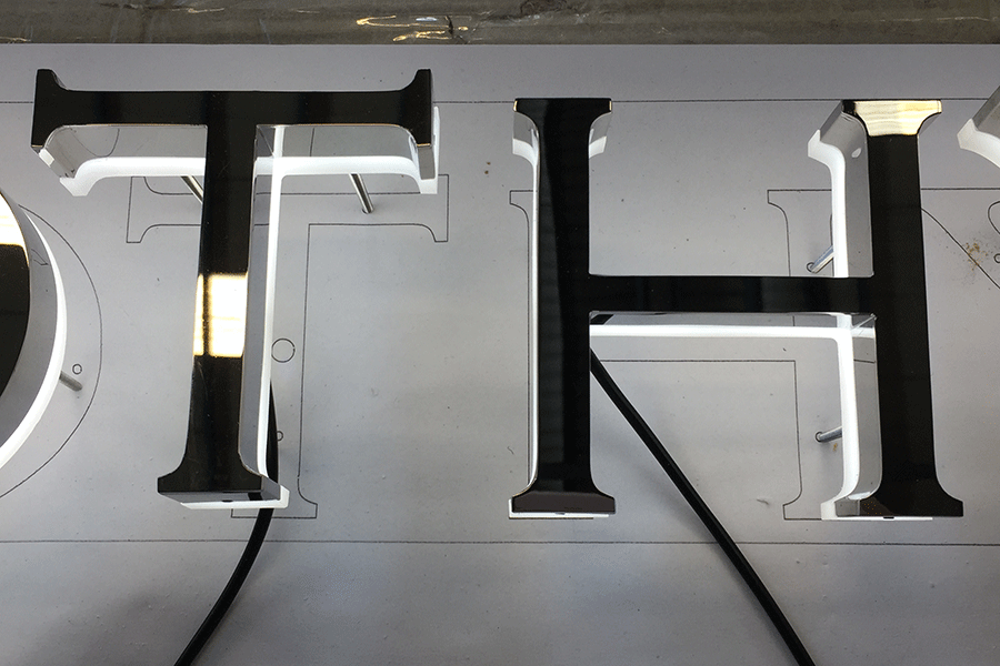 LED背發(fā)光字標(biāo)識(shí)標(biāo)牌制作有哪些特點(diǎn)？