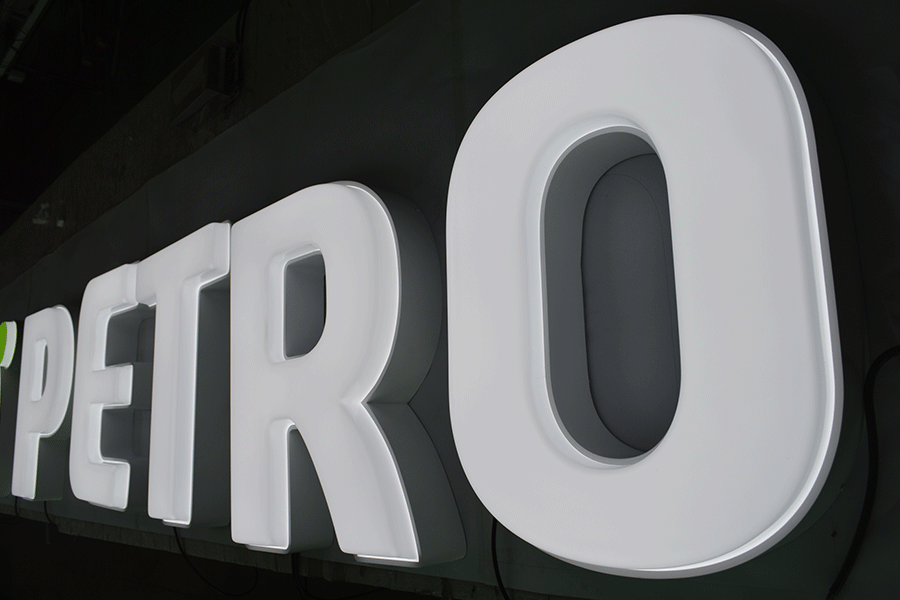 吸塑發(fā)光字發(fā)光標(biāo)識(shí)牌設(shè)計(jì)制作有哪些特點(diǎn)？