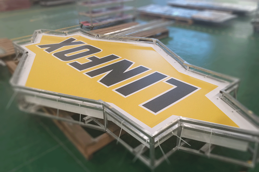 拉布燈箱標(biāo)識(shí)牌設(shè)計(jì)制作有什么特征？