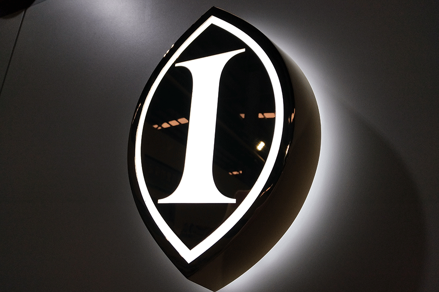 門頭發(fā)光字標(biāo)識(shí)設(shè)計(jì)制作有什么優(yōu)點(diǎn)？