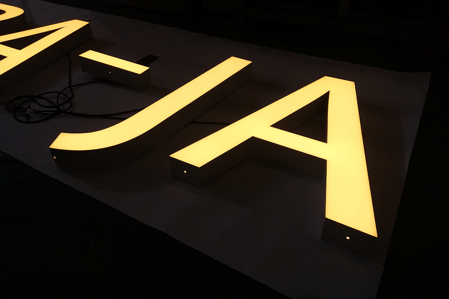 迷你亞克力字標識標牌制作有什么特色？